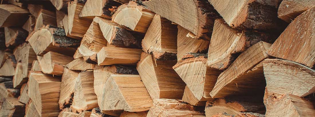 Firewood in Essex, split and seasoned logs for woodburners and open fires